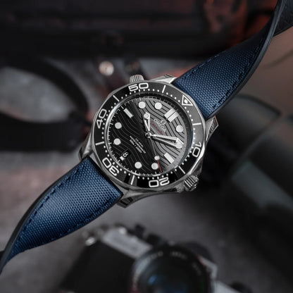 HydroFlex™ Navy Blue Hybrid FKM Watch Strap With Blue Stitching